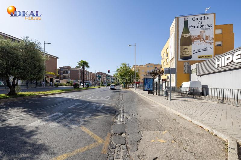 Foto ed833010-be2a-4895-ad9f-32dcb340069f. Business premise in Av. F. Garcia Lorca - Nueva Estación Autobuses Granada