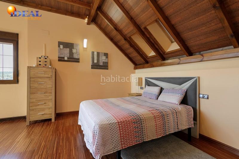 Foto 4ad76337-e74a-40aa-b511-a6038140b7d3. Xalet a cuesta las piedras a Huétor de Santillán