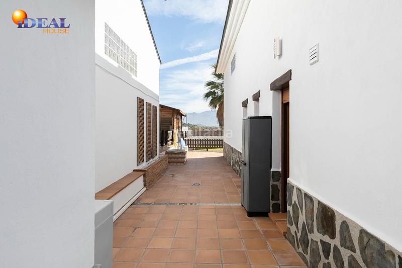 Foto 8fa2680d-034a-4652-9e3b-54d5ec2cf729. Xalet a cuesta las piedras a Huétor de Santillán