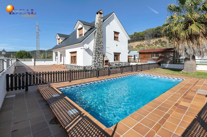 Foto a5167fae-fed4-4d59-866e-167c50820aa7. Xalet a cuesta las piedras a Huétor de Santillán