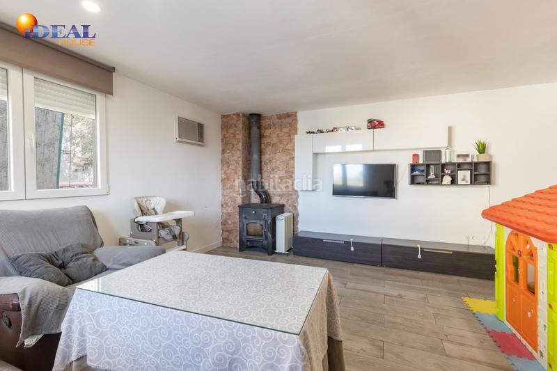 Foto f4330989-2069-424b-bf60-257115baf6e4. Appartamento con parcheggio in Barrio de la Vega Monachil