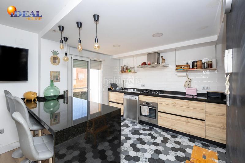 Foto a9a0c21a-86d2-4f30-b759-1eace036929f. Appartamento in calle Joaquina Eguaras 11 in Joaquina Eguaras Granada