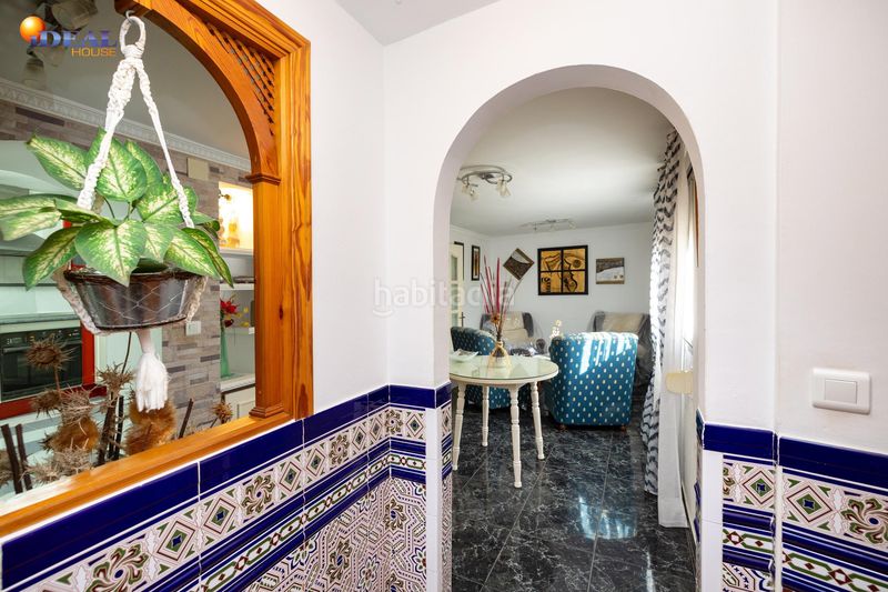 Foto 11dd0c10-bbd7-460e-b586-591311a92dca. Casa adossada a Loja