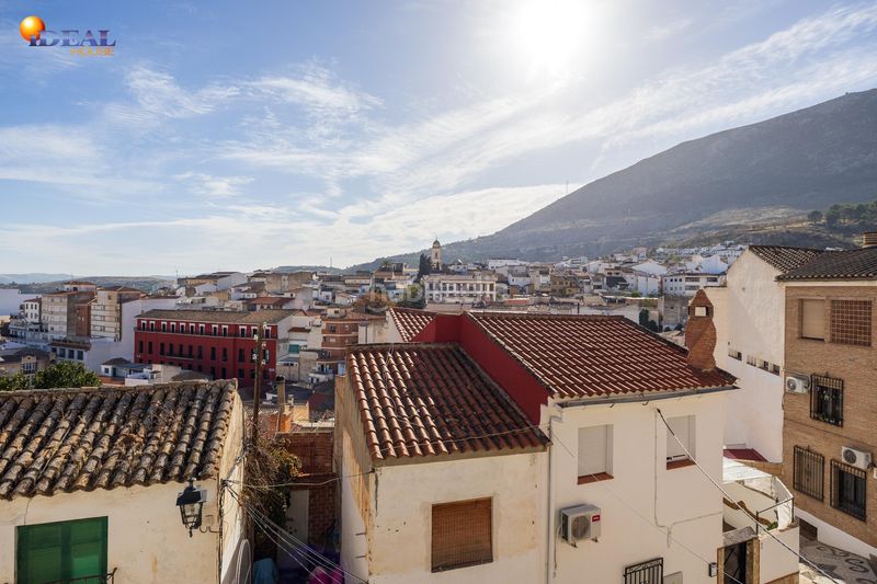 Foto d31142b9-3478-40a1-868c-13d4309074e1. Casa adossada a Loja