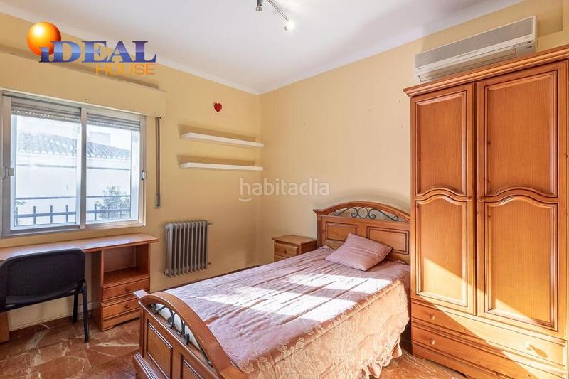 Foto 2bed0c41-5eea-4ed4-9a65-2ebf20182803. Casa adossada amb calefacció a San Francisco Javier Granada