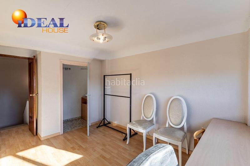 Foto c2f4a75a-d399-492b-8a4d-cc684f36b257. Casa adossada amb calefacció a San Francisco Javier Granada