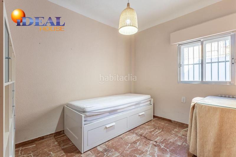 Foto c4a6efe3-294c-46ba-9fc9-22c9c4cbdf83. Casa adossada amb calefacció a San Francisco Javier Granada