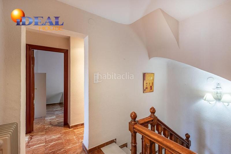 Foto c5d1242c-a0ae-4e76-b338-c29e084c2778. Casa adossada amb calefacció a San Francisco Javier Granada