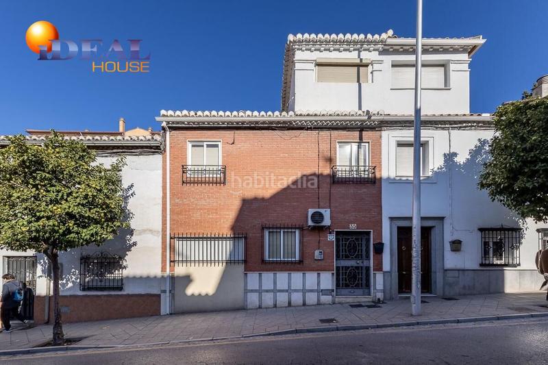 Foto ee3a6172-d236-461a-8e16-18d2b1090474. Casa adossada amb calefacció a San Francisco Javier Granada