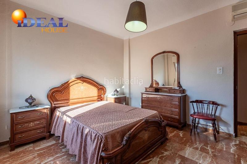 Foto f5621995-48b4-4f1e-8660-5e2ebb118168. Casa adossada amb calefacció a San Francisco Javier Granada