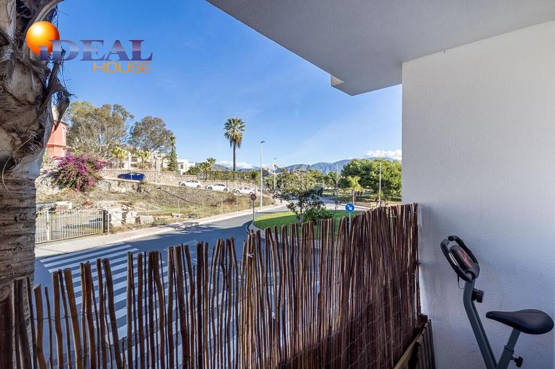 Foto 0564265d-6e1c-4897-83d4-134eab0b6cfd. Pis amb aparcament a Centro Salobreña