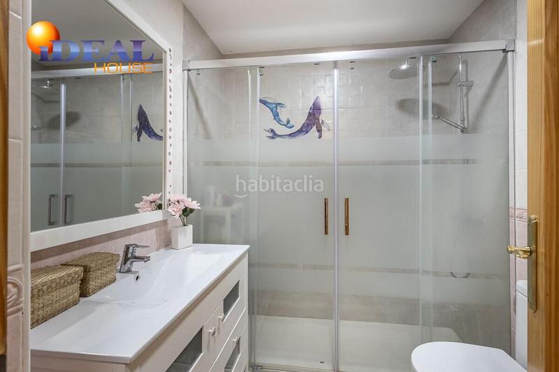 Foto 3c80098b-d38f-4e73-a6df-3692ed04a465. Pis amb aparcament a Centro Salobreña