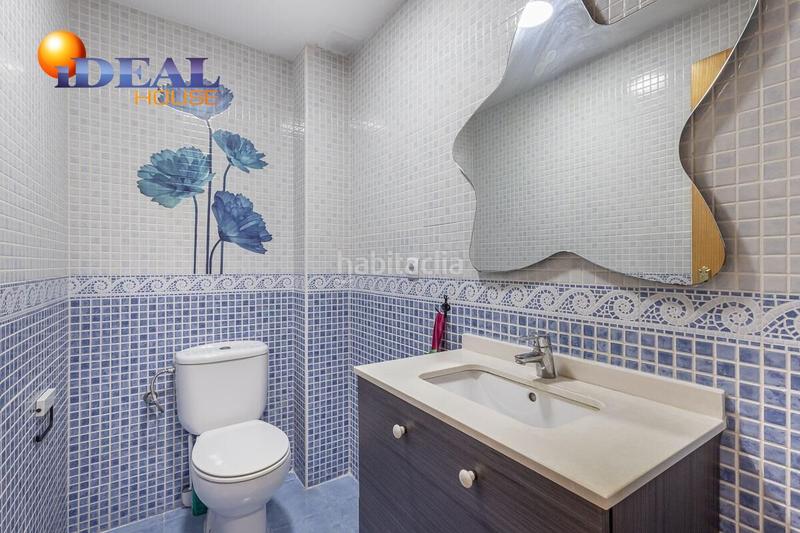 Foto 66284db0-9b5c-4acd-8699-b590267a0935. Pis amb aparcament a Centro Salobreña