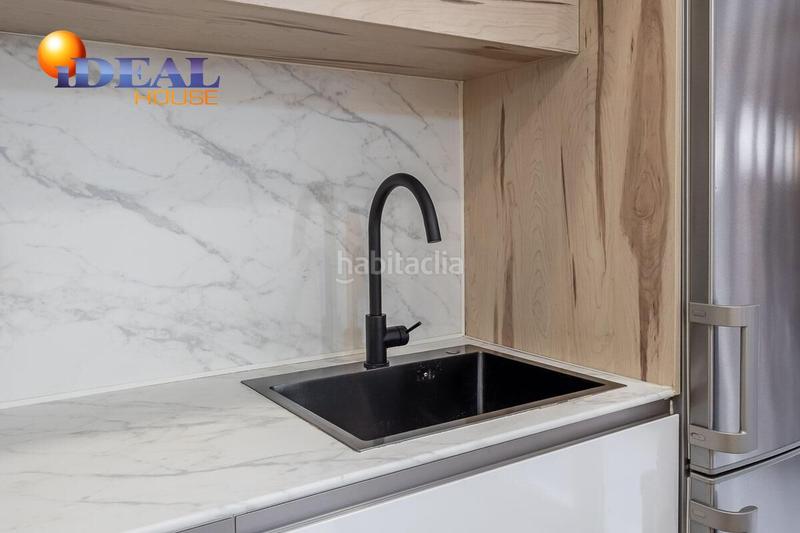 Foto c4d5d805-eb88-4f1e-bcef-16da8bbb9e9f. Pis amb calefacció aparcament piscina a San Antón Armilla