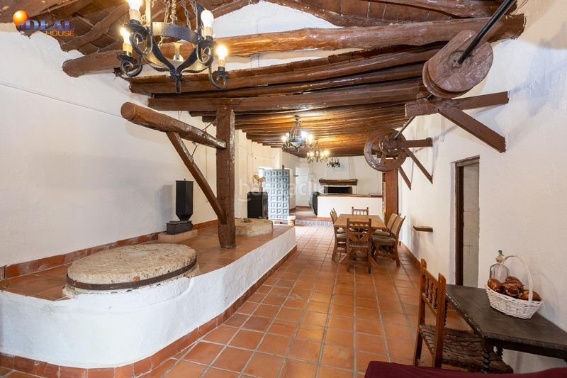 Foto 6c291c7a-c1a1-4223-84d8-e7ff26165030. Masia amb aparcament a Dílar