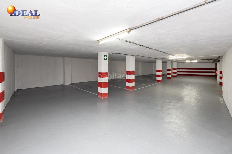 Foto 8821e017-f033-4934-815a-a2cd2fa0c6ea. Car parking in Centro - Sagrario Granada