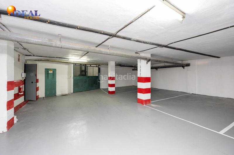 Foto d1ddca61-d67f-4f19-957e-8b597654fe82. Car parking in Centro - Sagrario Granada