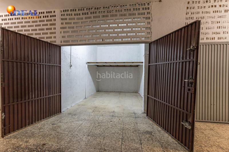 Foto 36582ede-1886-4a52-98b8-076194bf5f11. Aparcament cotxe a Barrio de Zaidín Granada