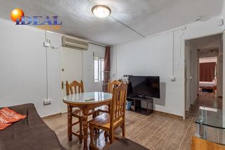 Pis en Angustias - Chana - Encina. Piso junto avenida de andalucia sin ascensor