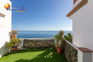 Chalet  Calle de pinotajos 7. El privilegio de vivir donde otros solo veranean, chalet indepen