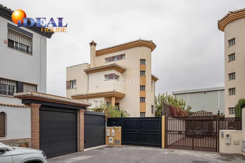 Foto b24ba2da-fefb-488e-93f7-243a1ca9ffc9. Casa amb aparcament piscina a Peligros