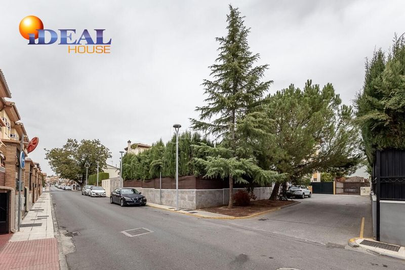 Foto ef2f7bf5-2ffb-4bd5-9c5a-edbc68f8e381. Casa amb aparcament piscina a Peligros