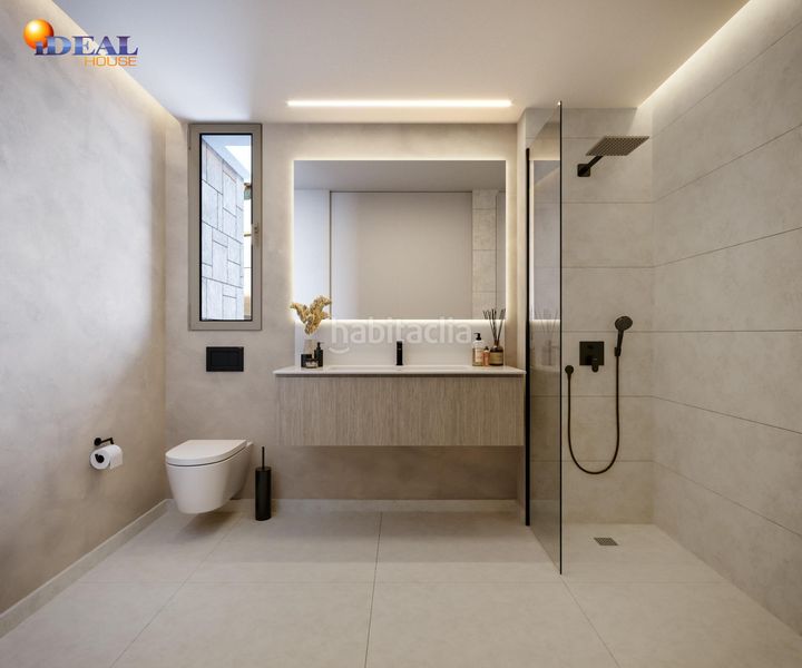 Foto 06b3c005-4678-4f57-83b6-acf5c647693f. Xalet amb aparcament piscina a Punta La Mona Almuñécar