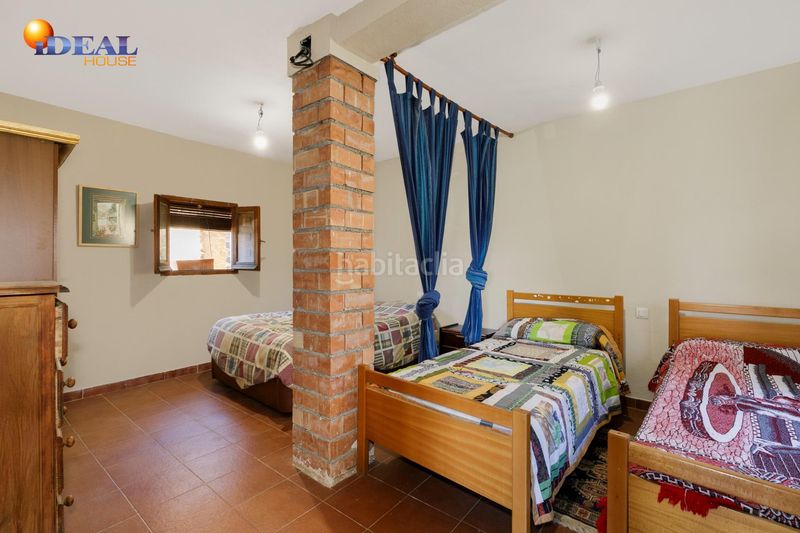 Foto e2911f0c-8231-4ff0-b311-d06f4ff8a0fe. Masia amb aparcament a Taha (La)