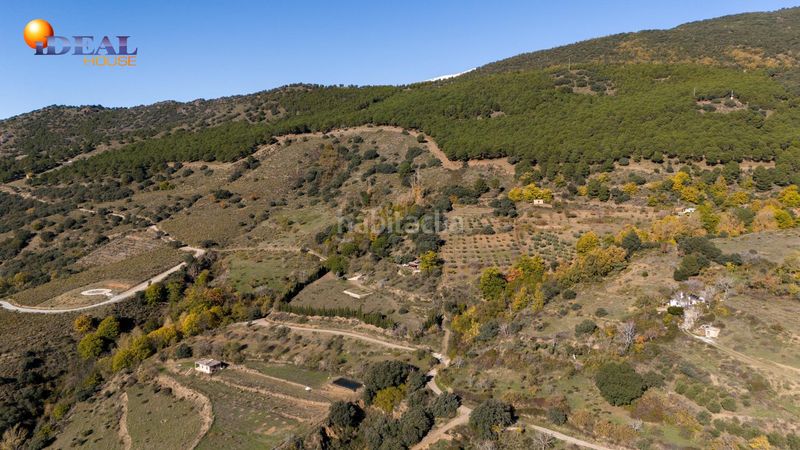 Foto f3616cce-f17b-43fc-9a62-eaa507cc9d24. Masia amb aparcament a Taha (La)