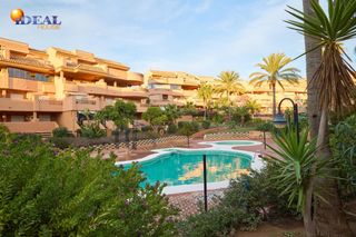 Pis en Almerimar. Piso  cochera  trastero en almerimar almer�a. urbanizaci�n exclu