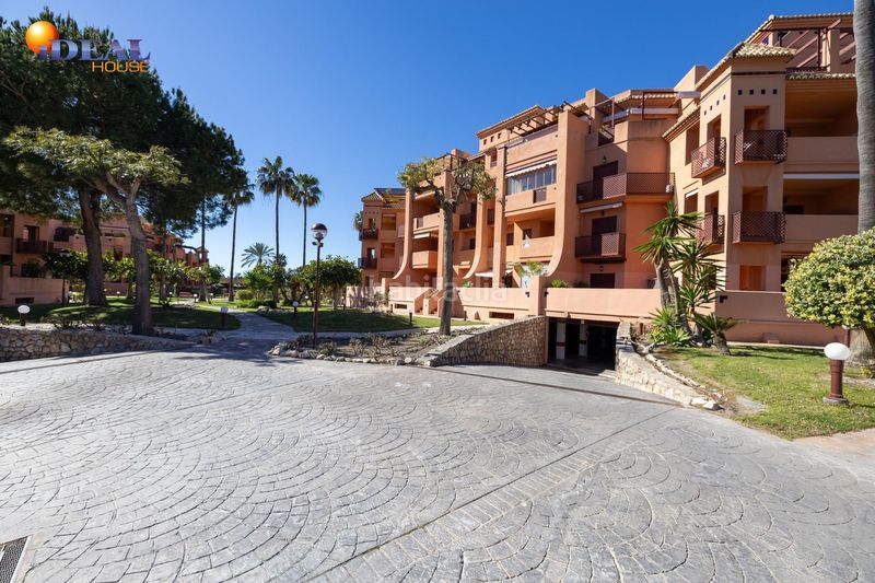 Foto a9408be6-d4d1-4041-85b4-12872770c2c5. Àtic amb aparcament piscina a Playa de Granada Motril