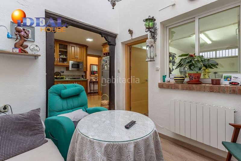 Foto 091ec68c-cb34-4fea-b308-81c09644b035. Casa amb calefacció aparcament a Bola de Oro Granada