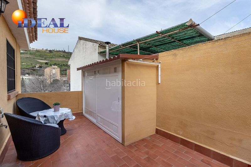 Foto 16586f95-c730-423f-9853-ba550782bfc4. Casa amb calefacció aparcament a Bola de Oro Granada