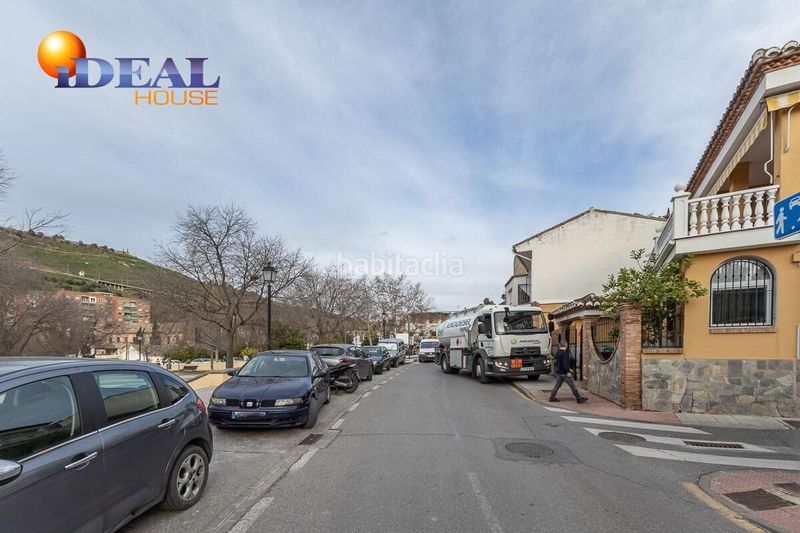 Foto 8850d197-24b8-467b-8d99-e9a337897319. Casa amb calefacció aparcament a Bola de Oro Granada