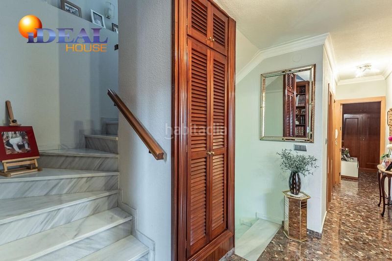 Foto cfac5675-703a-4404-913c-232ff5b9c139. Casa amb calefacció aparcament a Bola de Oro Granada