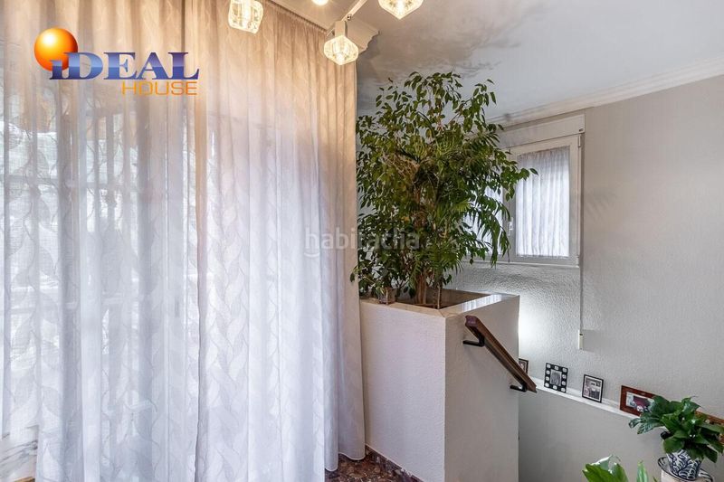 Foto d6d1876c-574c-4b07-b47f-ac51aa6c4b25. Casa amb calefacció aparcament a Bola de Oro Granada