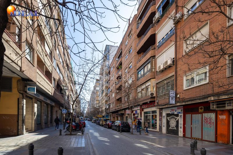 Foto 4107c2bc-10a7-4475-8ea4-a6359942ad8e. Apartamento perfecto para invertir en calle pedro de alarcón! en Granada
