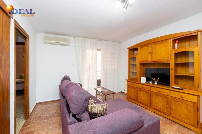 Foto 80ff17e5-5a61-4a4c-a228-9c5a2ecf0b8c. Apartamento perfecto para invertir en calle pedro de alarcón! en Granada