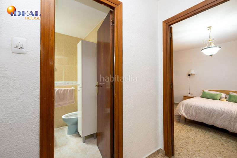 Foto 9cb204c6-768f-44ee-88c1-42f2a9694760. Apartamento perfecto para invertir en calle pedro de alarcón! en Granada
