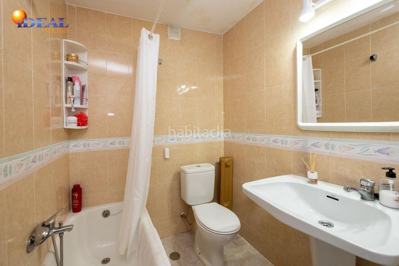 Foto bb9de008-0d12-469e-9669-56387c847272. Apartamento perfecto para invertir en calle pedro de alarcón! en Granada
