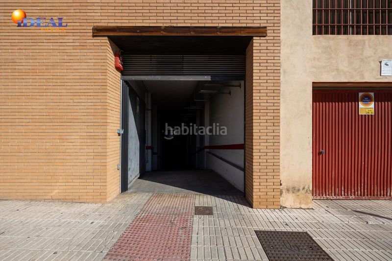 Foto 0ea44f65-a4b3-4f7e-a75f-b43817314da6. Aparcament cotxe a Peligros