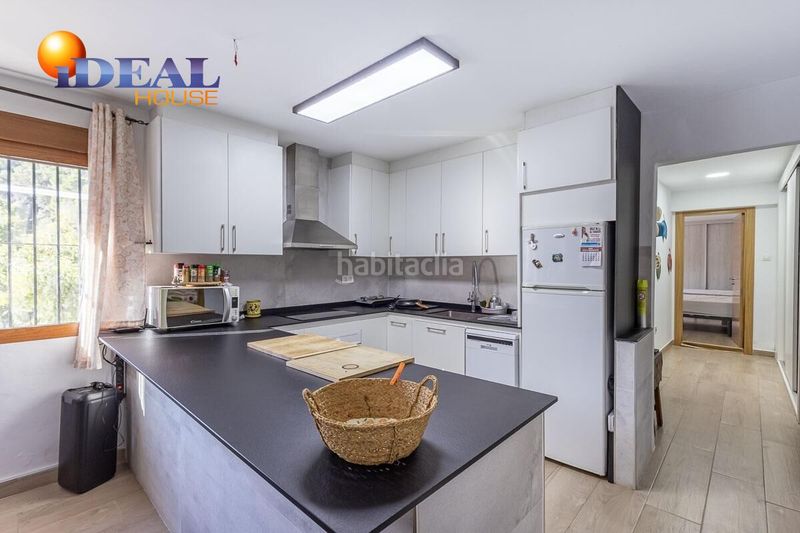 Foto c7f8c3ec-9041-41a5-b904-5e75e5d77a55. Casa amb piscina a Guájares (Los)