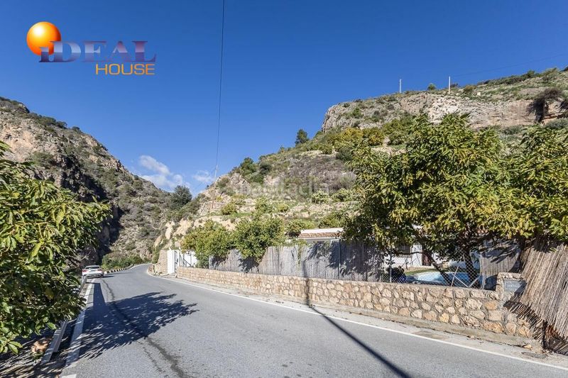 Foto d2e3b3df-aabc-49a7-84a7-6f52eae3d979. Casa amb piscina a Guájares (Los)
