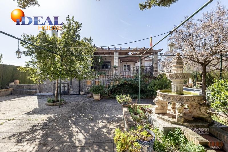 Foto 056cadfa-8384-4fdc-b611-ee7fd0015a56. Chalet  con parcela urbanizable en Atarfe