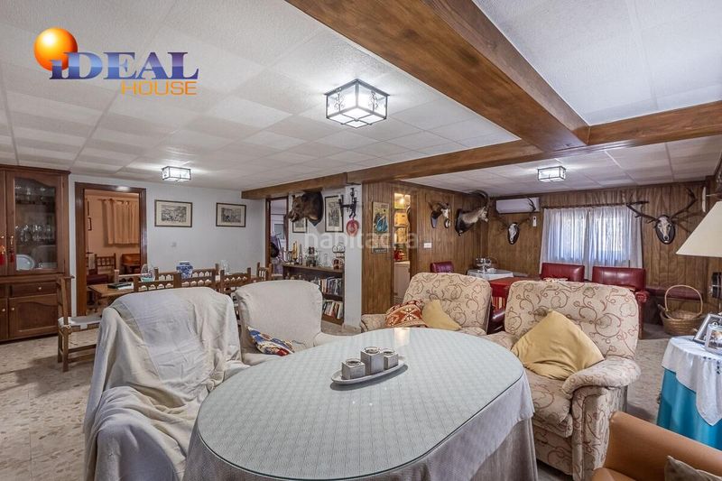 Foto 08834e1c-c405-436d-be8a-8874abeb86c8. Chalet  con parcela urbanizable en Atarfe