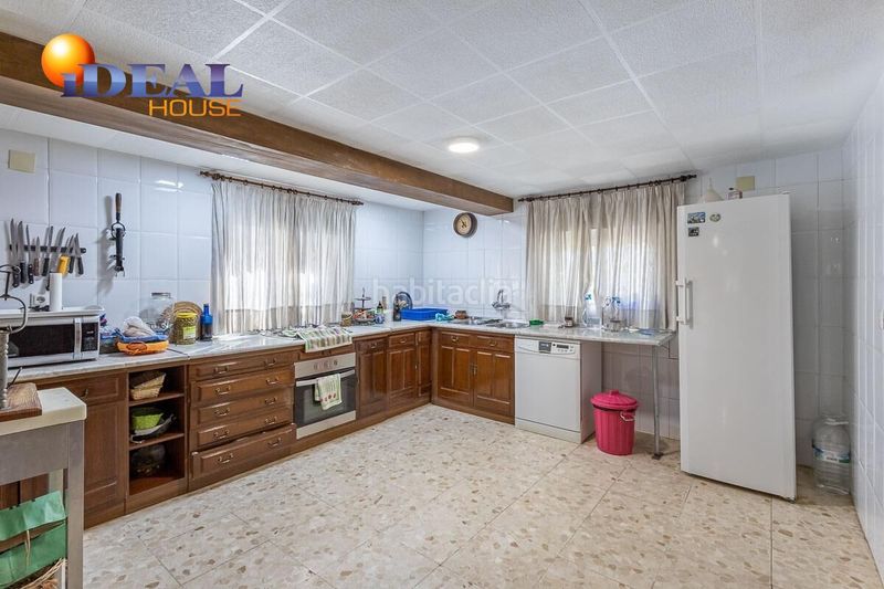 Foto 15b9cc2a-45c1-4b73-bc9a-7ffacededbb5. Chalet  con parcela urbanizable en Atarfe