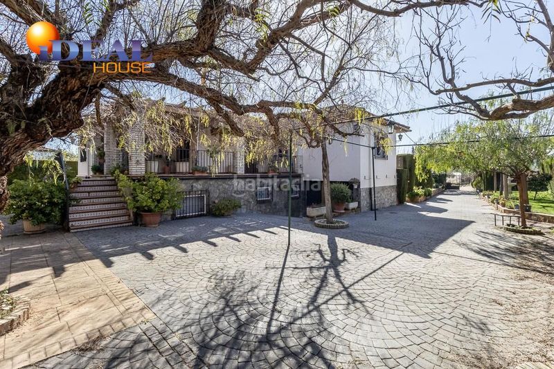 Foto 32abfd32-3fb8-4607-bdcc-fd1f08ea36ab. Chalet  con parcela urbanizable en Atarfe