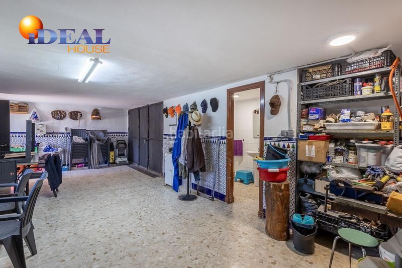 Foto 91ae91eb-adb1-478c-8006-f450875e75a7. Chalet  con parcela urbanizable en Atarfe