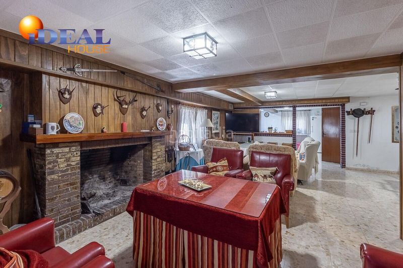 Foto 9f7b5c03-0464-4795-8c2b-a35e761cfad0. Chalet  con parcela urbanizable en Atarfe