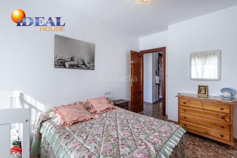 Foto e55b64c3-597b-4bc7-94ea-a8ef14b92485. Chalet  con parcela urbanizable en Atarfe